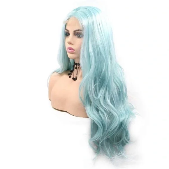 - 💫22” GREEN BLUE BODY WAVY LACE FRONT WIG💫 *NEW*
